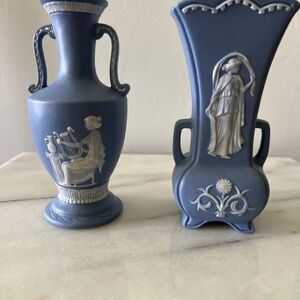 Vtg 1976 Duncan Enterprises 5 1/4” High Set of 2 Bud Vases in Wedgwood Blue